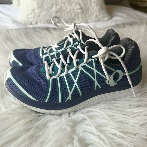 Size 9 - Pearl Izumi Women's EM Road M 3
V2 Running Shoe Women's Sport Shoes - Picture 4 of 10